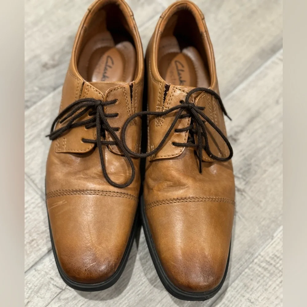 Clarks men’s Oxford shoes, size 9 - Picture 1 of 8